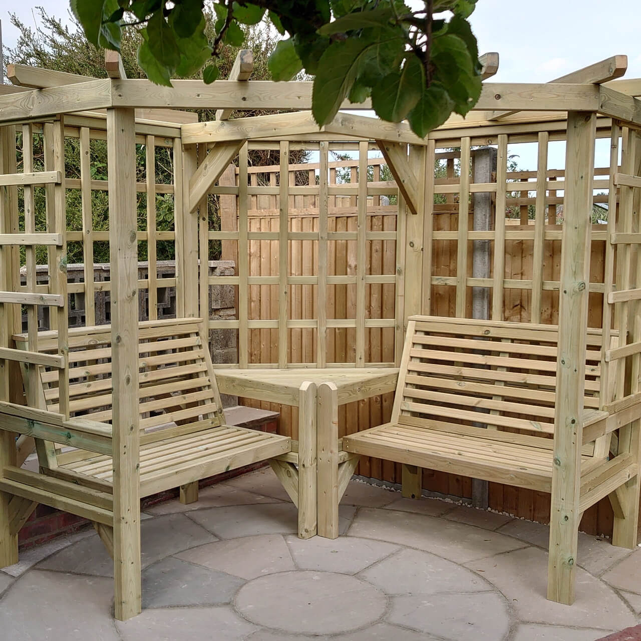 Churnet Valley Clementine Corner Arbour