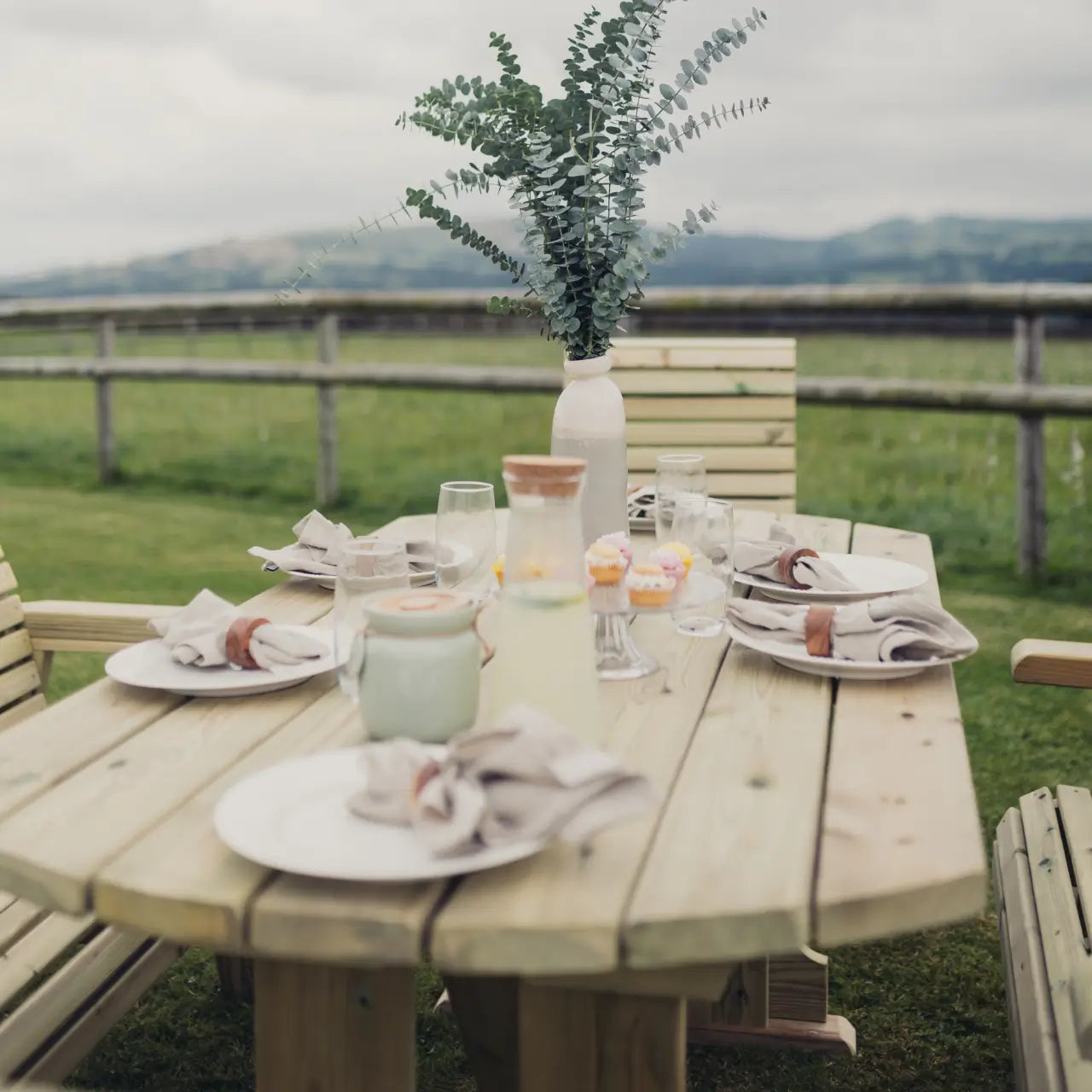Churnet Valley Ergo 6 Seat Bench & Chair Table Set