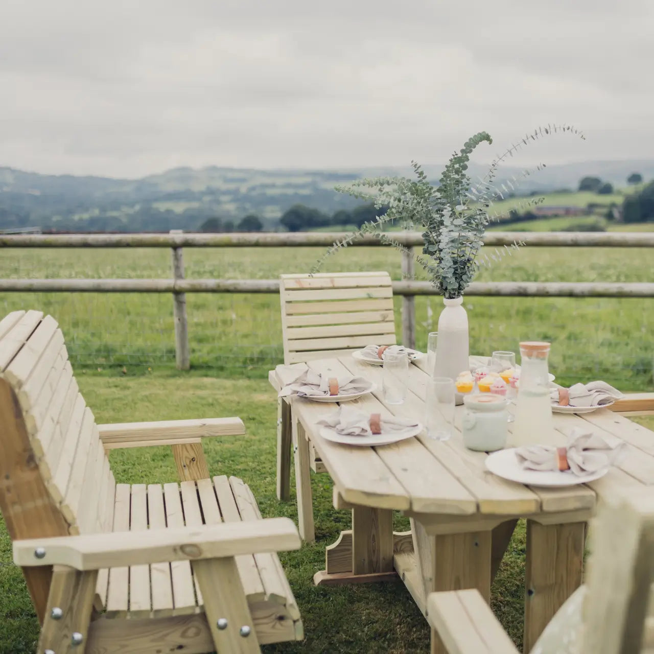 Churnet Valley Ergo 6 Seat Bench & Chair Table Set