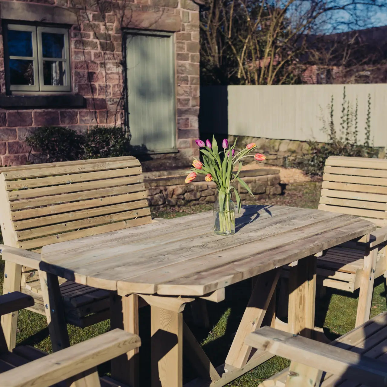 Churnet Valley Ergo 8 Seat Table Set