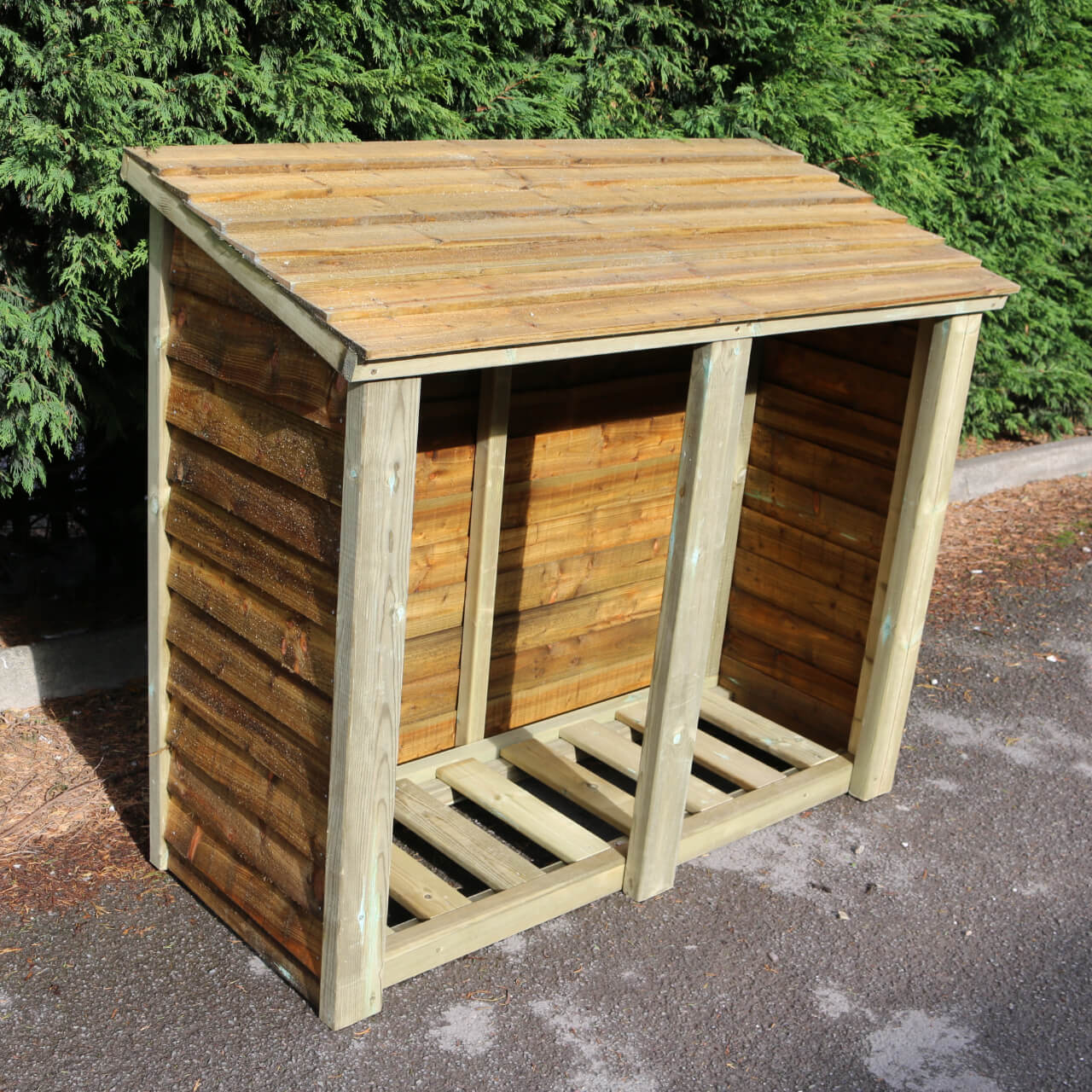 Churnet Valley 4x5 Log Store