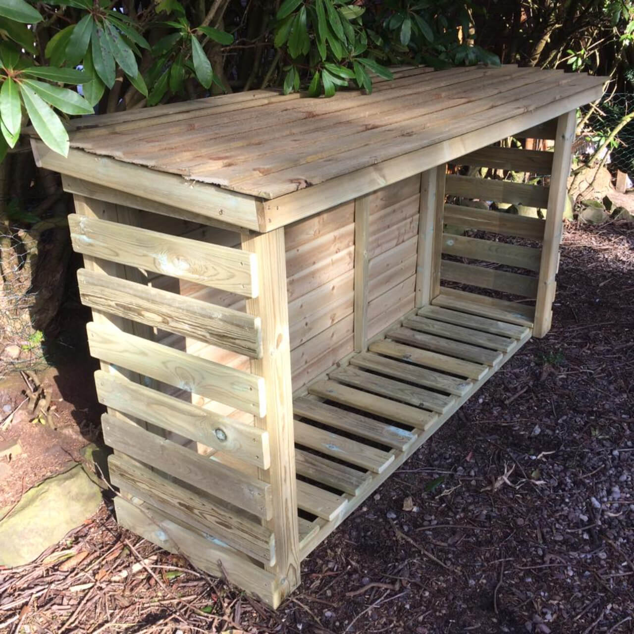 Churnet Valley Slatted Log Store