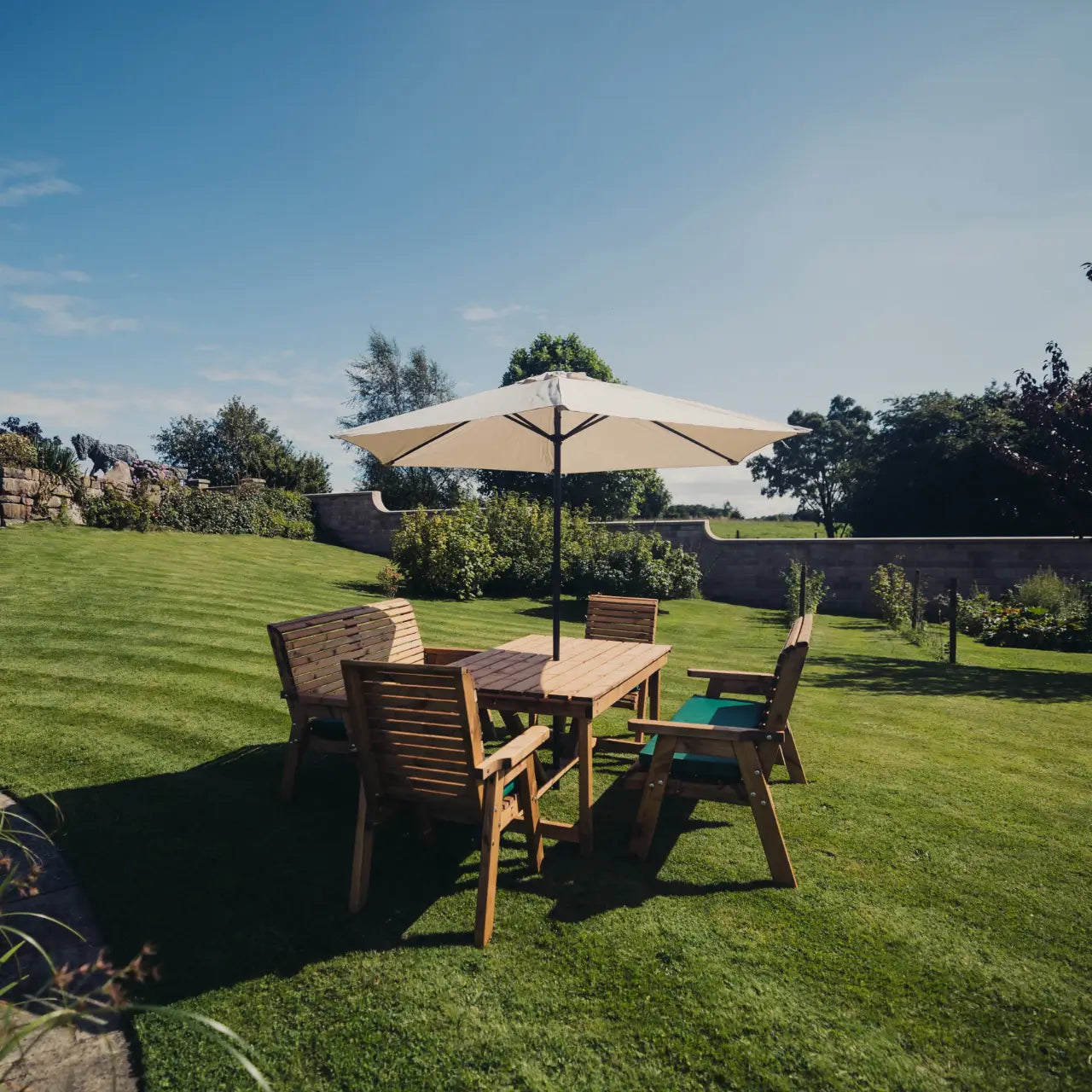 CVGF 8 Seater Valley Table Set