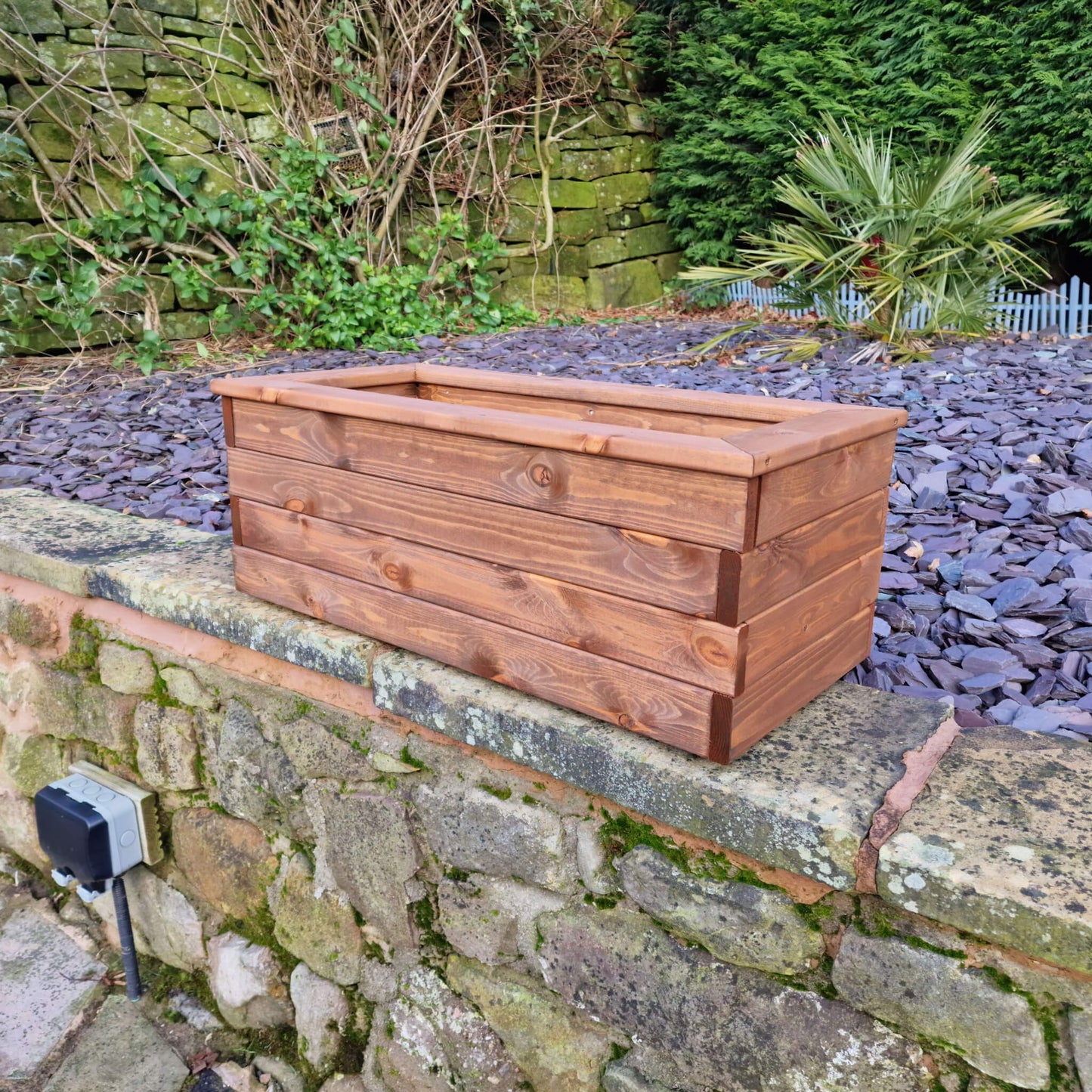 Churnet Valley Brown Valley Trough Planter - Medium