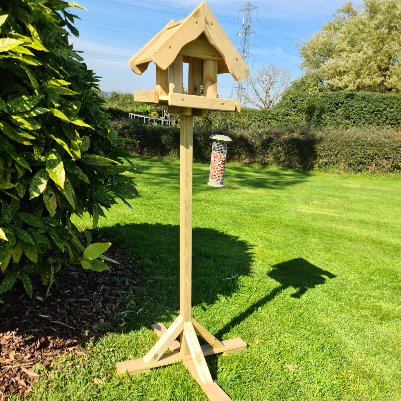 Churnet Valley Bird Table with House