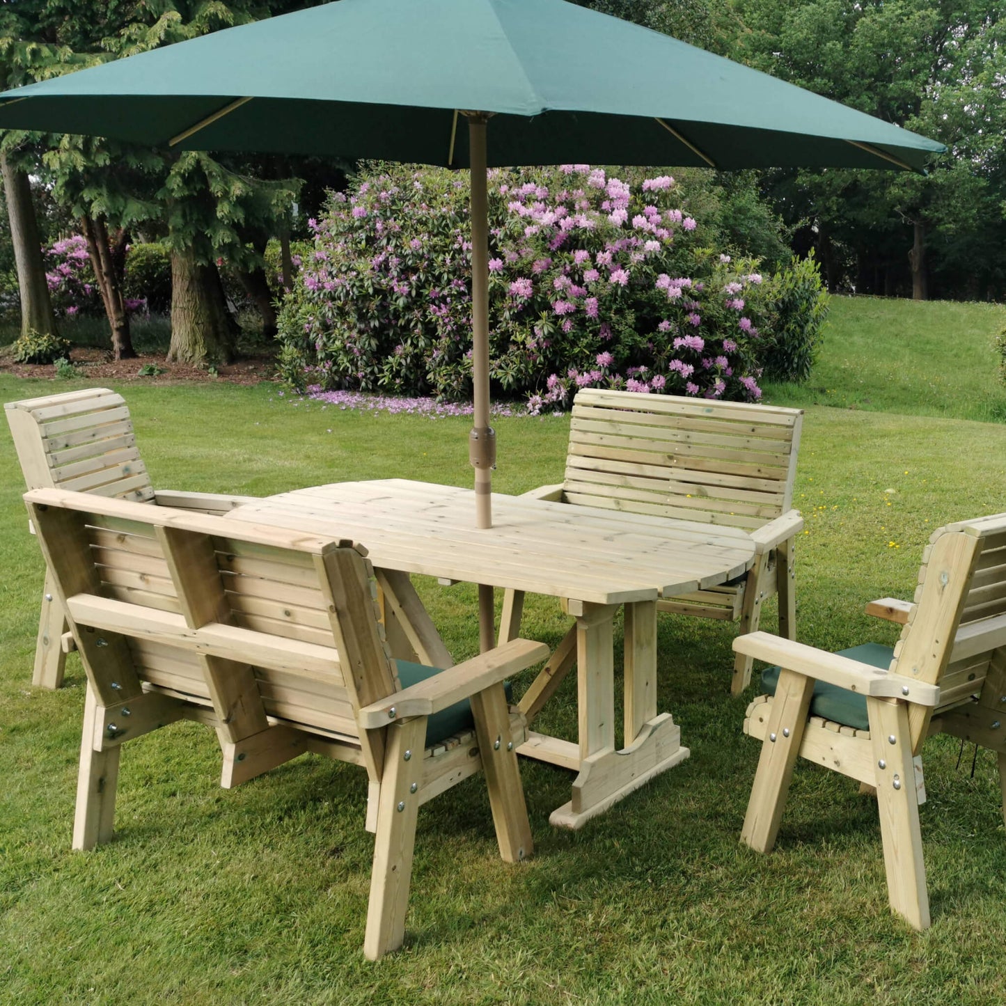 Churnet Valley Ergo 6 Seat Bench & Chair Table Set