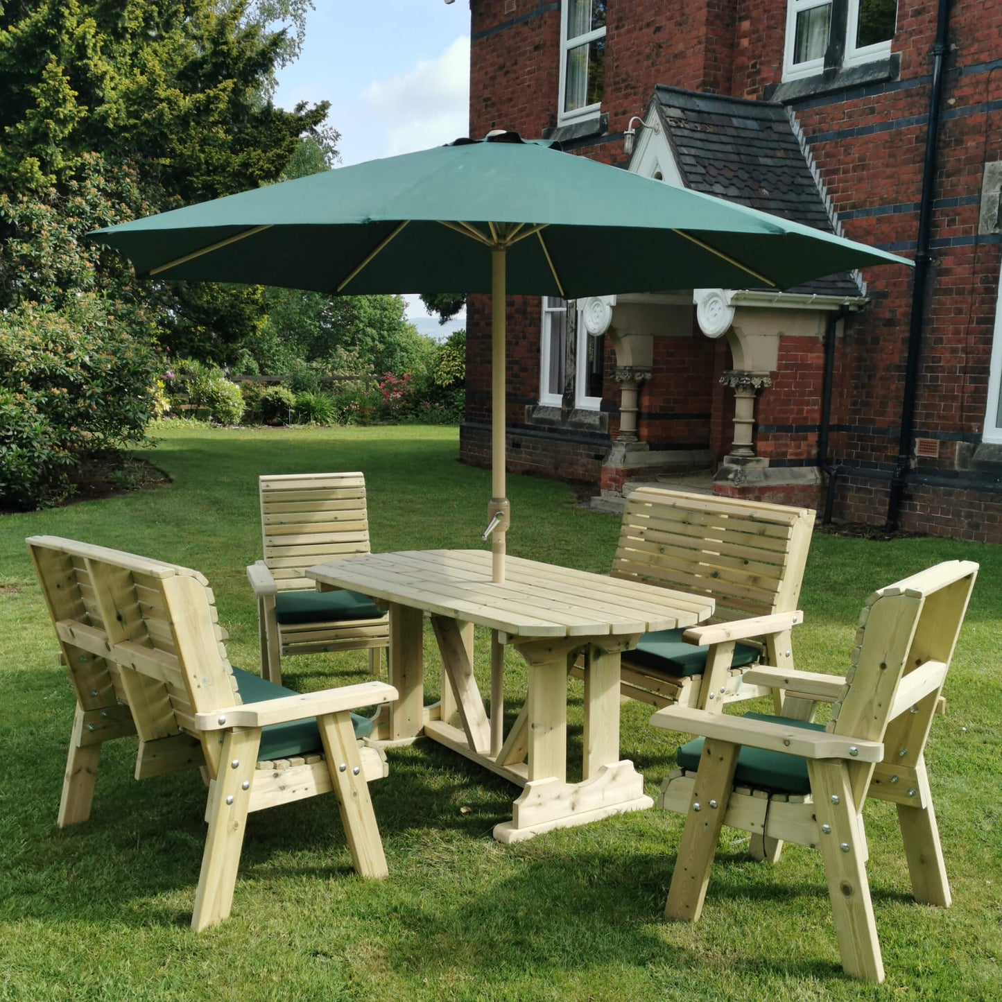 Churnet Valley Ergo 6 Seat Bench & Chair Table Set
