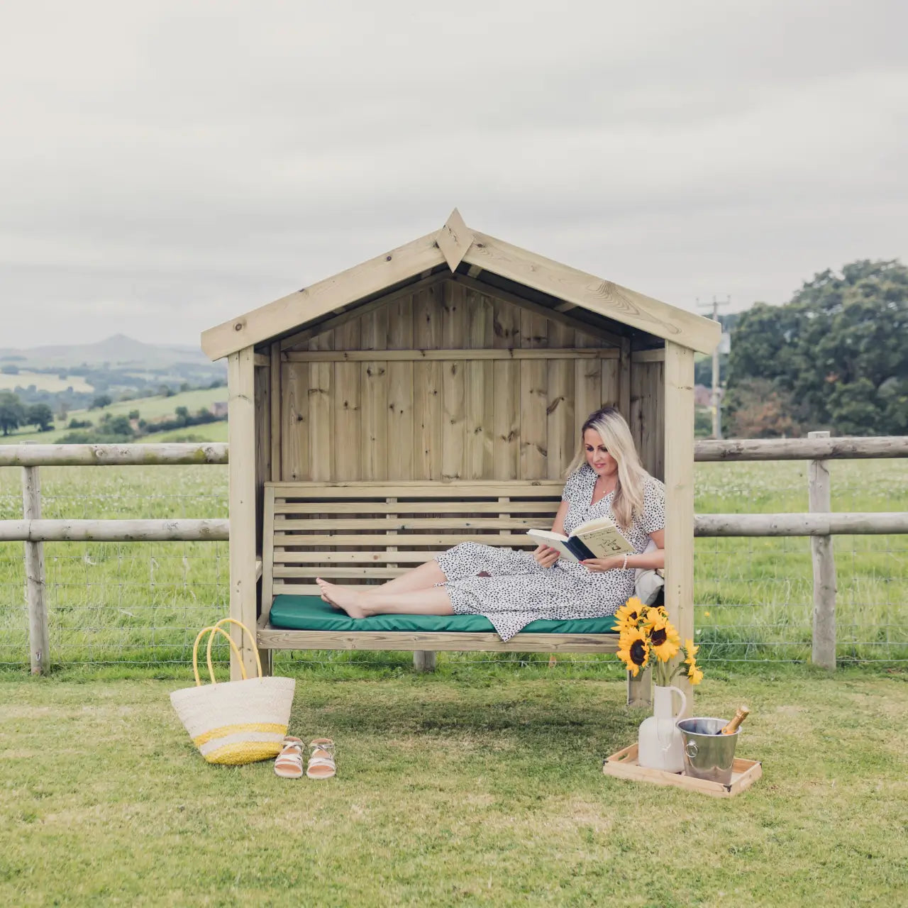 Churnet Valley Cottage Arbour