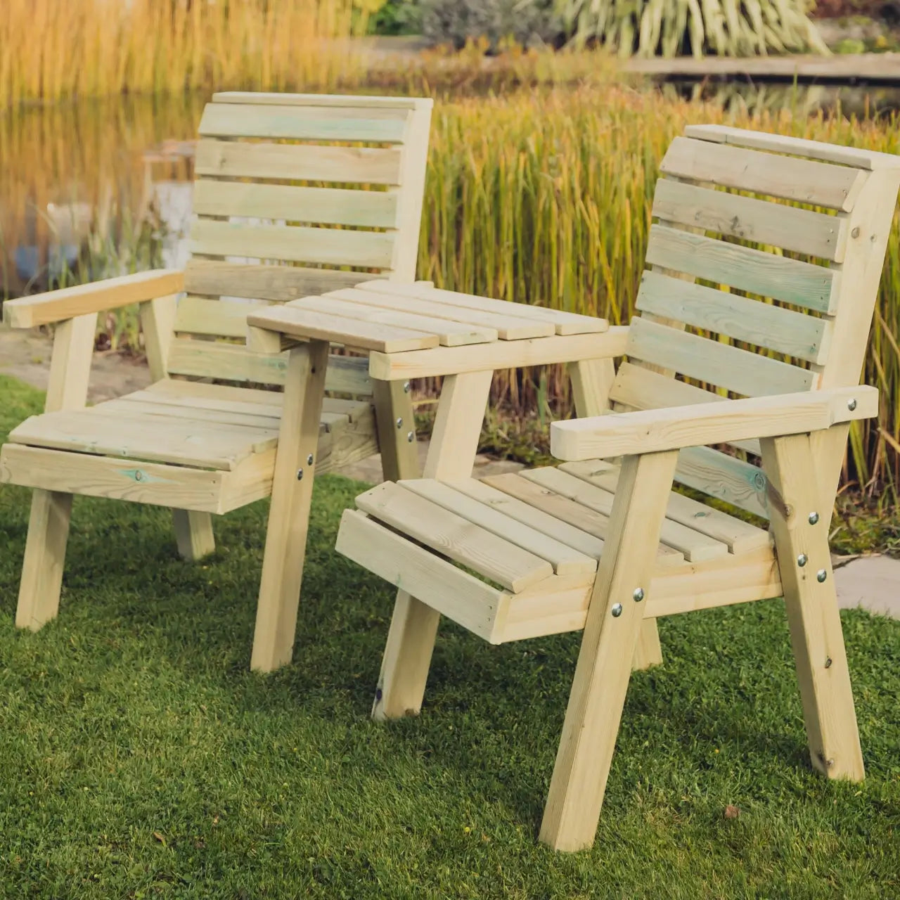 Churnet Valley Clover Love Seats