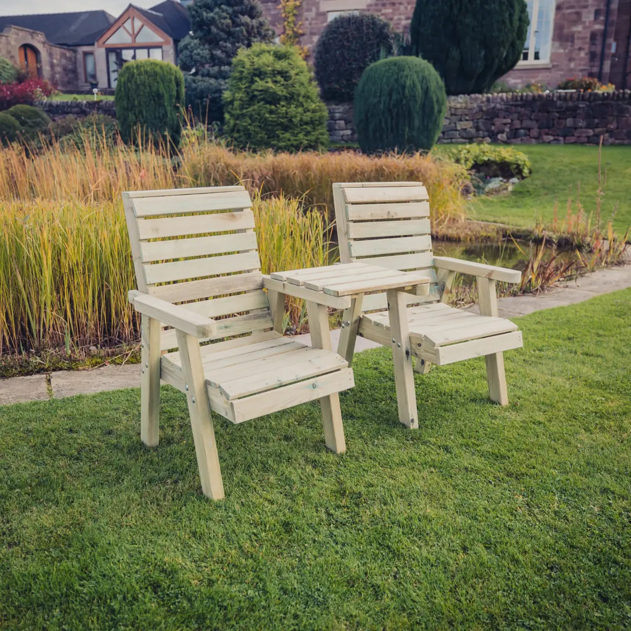 Churnet Valley Clover Love Seats
