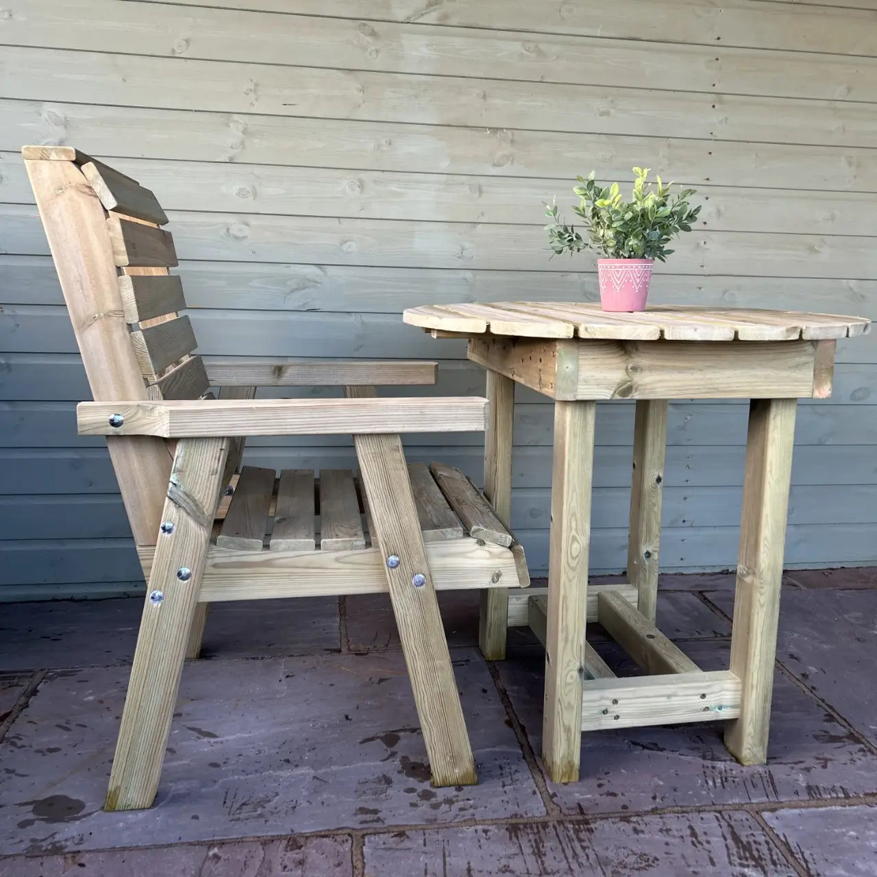 Churnet Valley Clover Bistro Table Set