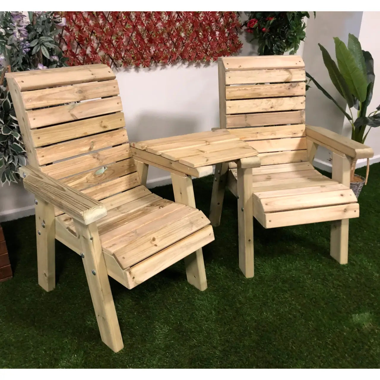 Churnet Valley Clover Love Seats