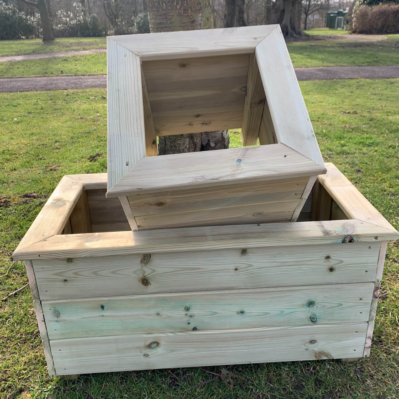 Churnet Valley Planter
