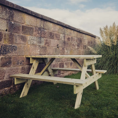 Churnet Valley Traditional Picnic Table