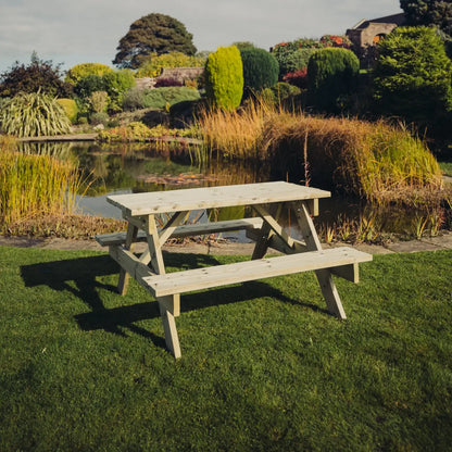 Churnet Valley Traditional Picnic Table