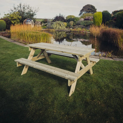 Churnet Valley Traditional Picnic Table