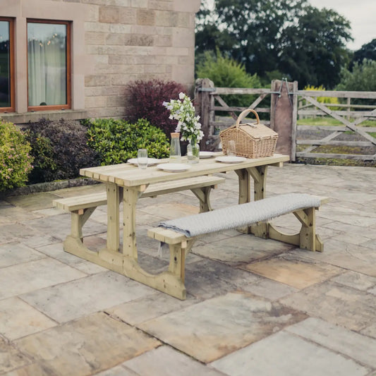 Churnet Valley Lunar Walk-In Picnic Table