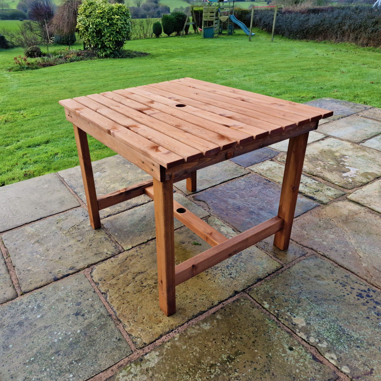 CVGF Valley 99cm Table