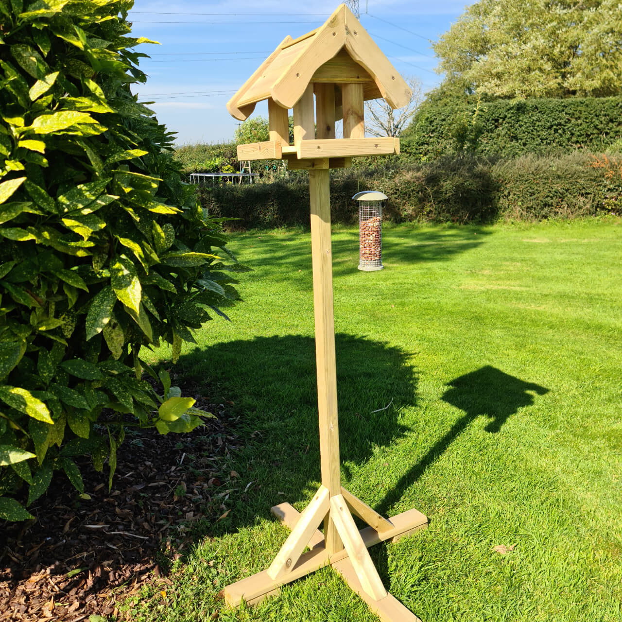 Churnet Valley Bird Table with House