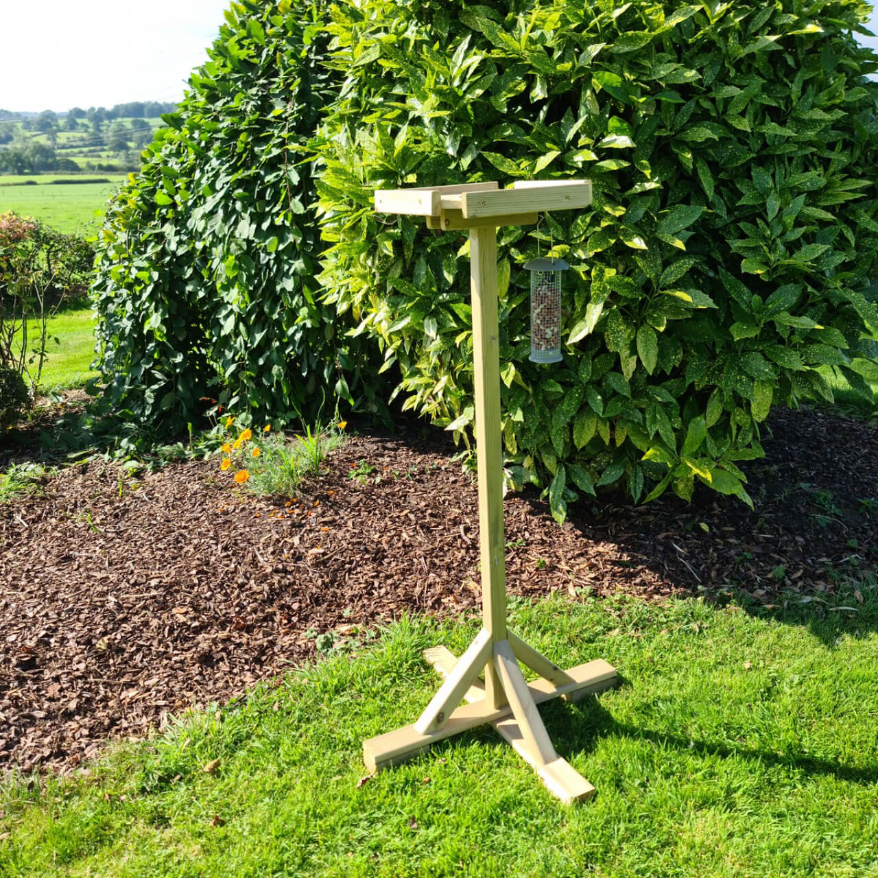 Churnet Valley Bird Feeder Stand