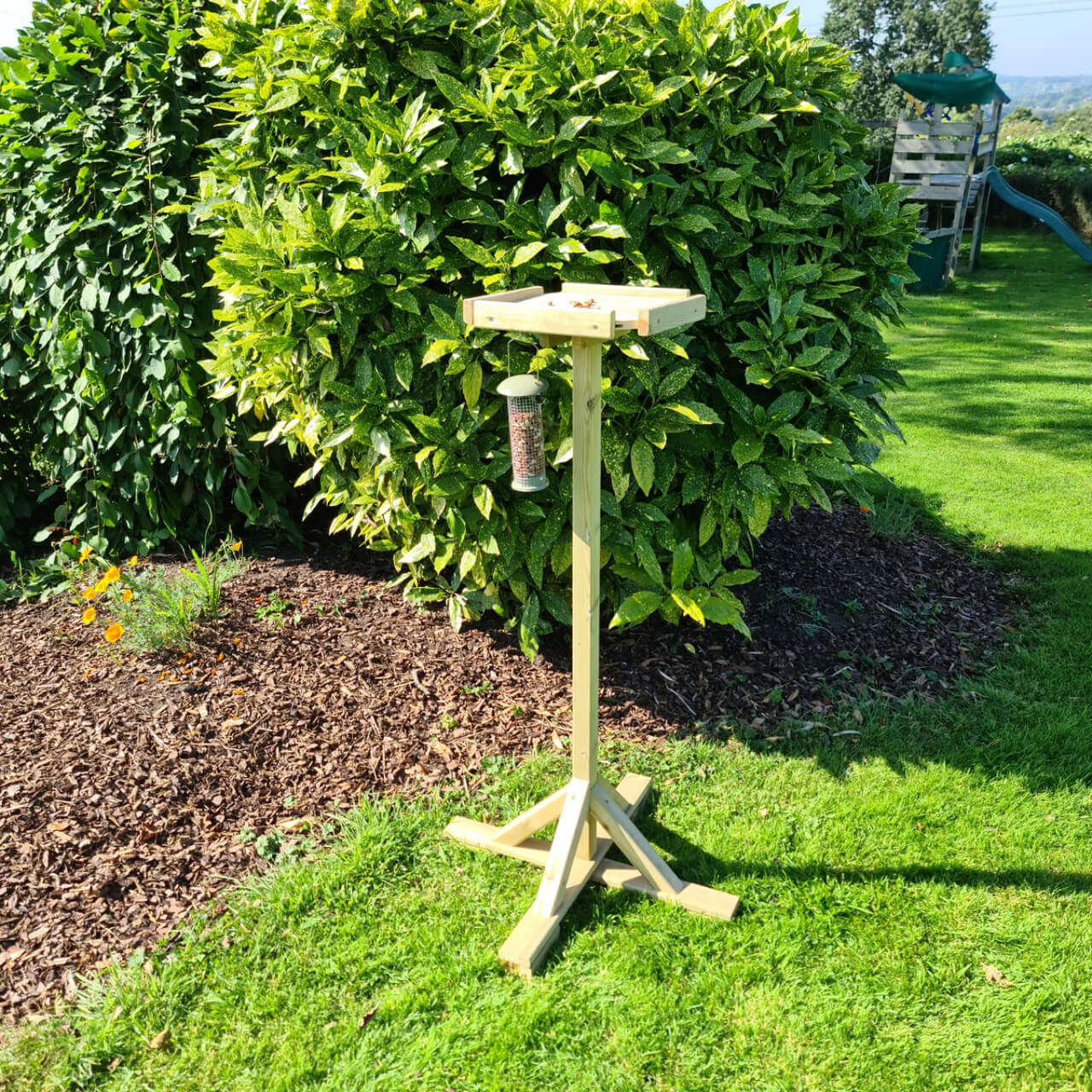 Churnet Valley Bird Feeder Stand