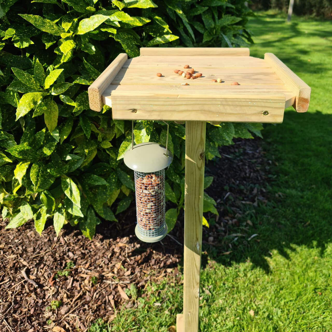 Churnet Valley Bird Feeder Stand